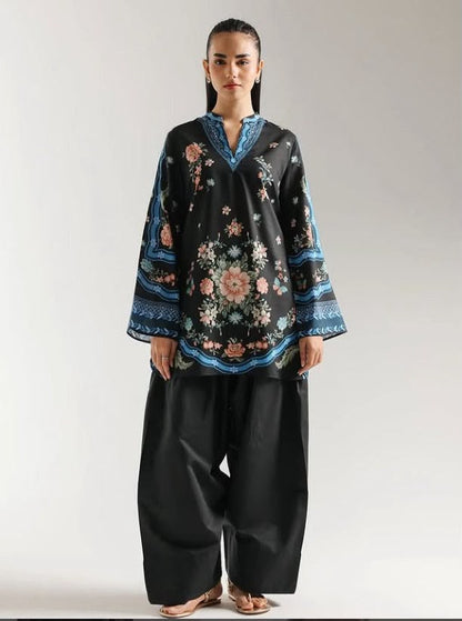 Women’s Floral Printed Kurti – Elegant Pakistani Wear